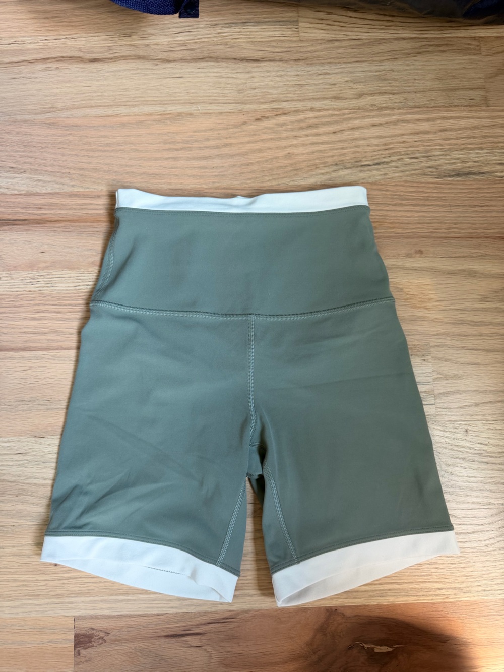 Lululemon Align super hi-rise layered short
